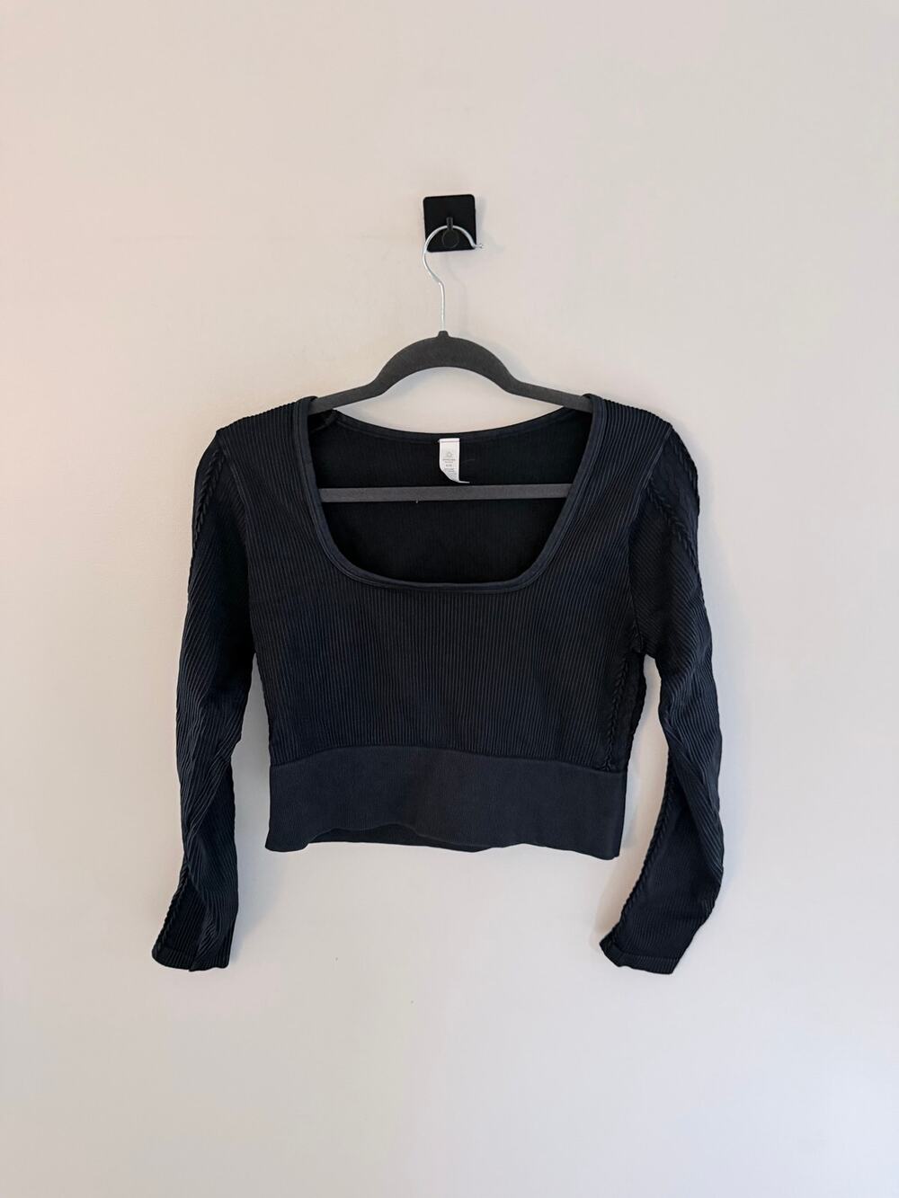 Offline by Aerie Charcoal Gray Sidewalk Seamless Ribbed Long Sleeve Crop Top-XL